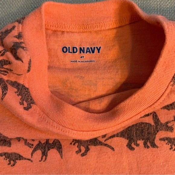 🚒Set of 3 Old Navy Tees🦖 - Picture 6 of 10
